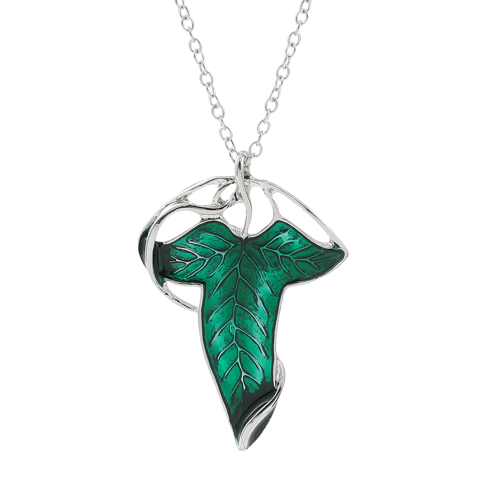 Vintage Fashion Show - Vintage Green Leaf Pendant Necklace Exquisite