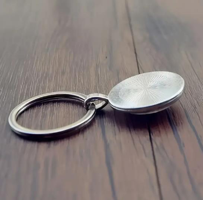 The vintage Las Vegas keychain - Vintage Fashion Ideas review and price